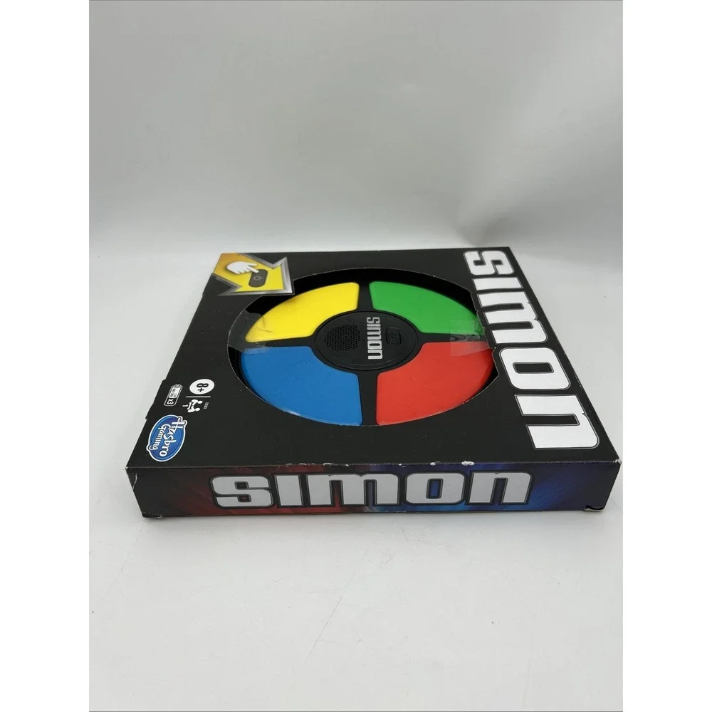 Simon Classic Board Game‎ NEW Hasbro.